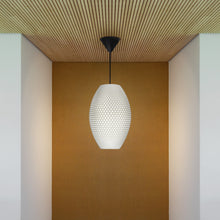 Laden Sie das Bild in den Galerie-Viewer, Diamant Hängeleuchte Olive 33 Silk