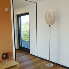 Laden Sie das Bild in den Galerie-Viewer, Diamant Stehleuchte Olive 33 Linen