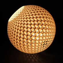 Laden Sie das Bild in den Galerie-Viewer, Flechtwerk Liegeleuchte Kugel 30 Linen