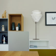 Laden Sie das Bild in den Galerie-Viewer, Lamell Tischleuchte 25 Silk